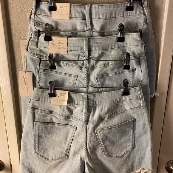 NWT-Universal Thread High Rise Soft Shorts - Picture 7 of 10